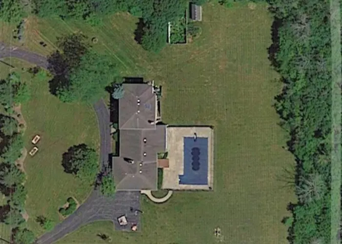 2-acre Retreat With Heated Pool ~ 5*