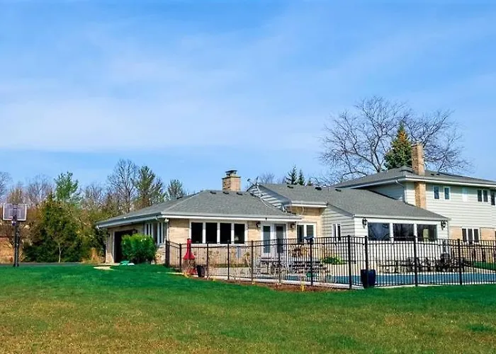 2-acre Retreat With Heated Pool ~ 5* Ferienhaus Highland Park